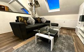 Moderne Zentrale FeWo City Retreat